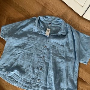 V neck Dolman sleeve blouse NWT